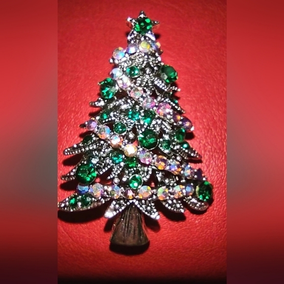 Small Crystal Christmas Tree Brooch  - C - Picture 11 of 16